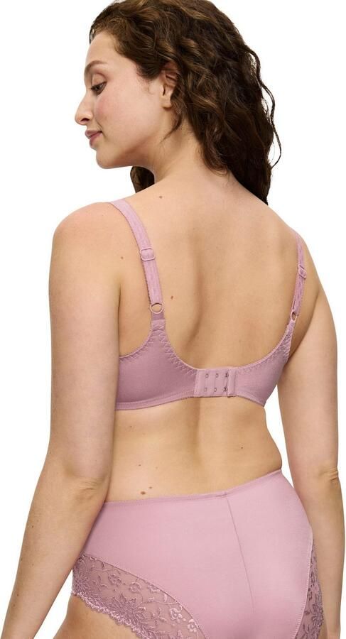 Triumph Minimizer-bh Ladyform soft maakt de borst optisch kleiner met een cupmaat - Foto 4