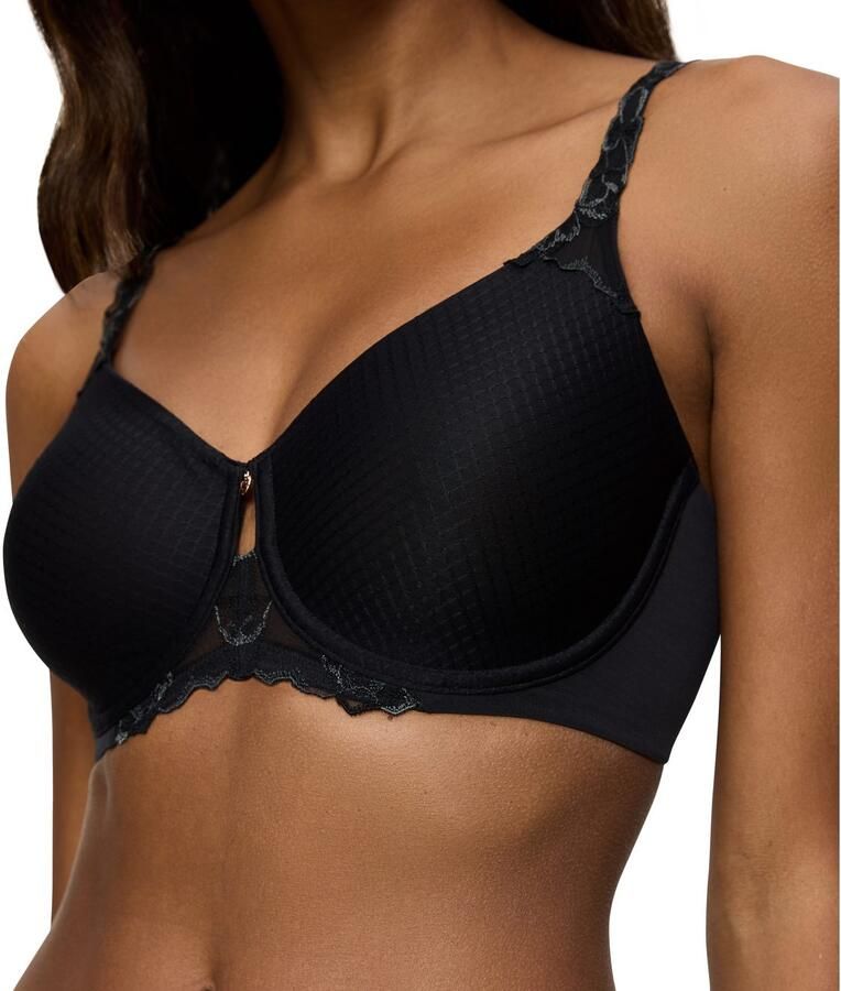 Triumph Minimizer-bh Wild Azalea Florale maakt de borst optisch kleiner met een cupmaat