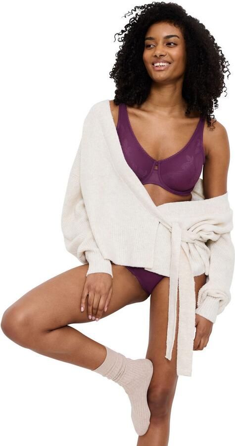 Triumph Minimizer-bh Wild Rose Sensation maakt de borst optisch kleiner met een cupmaat - Foto 4