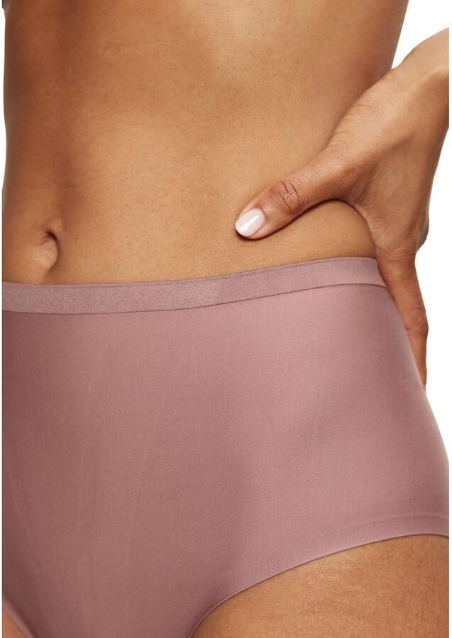 Triumph Shapingslip Shape Smart gladmakend en flatterend lichte stretch-stof - Foto 2