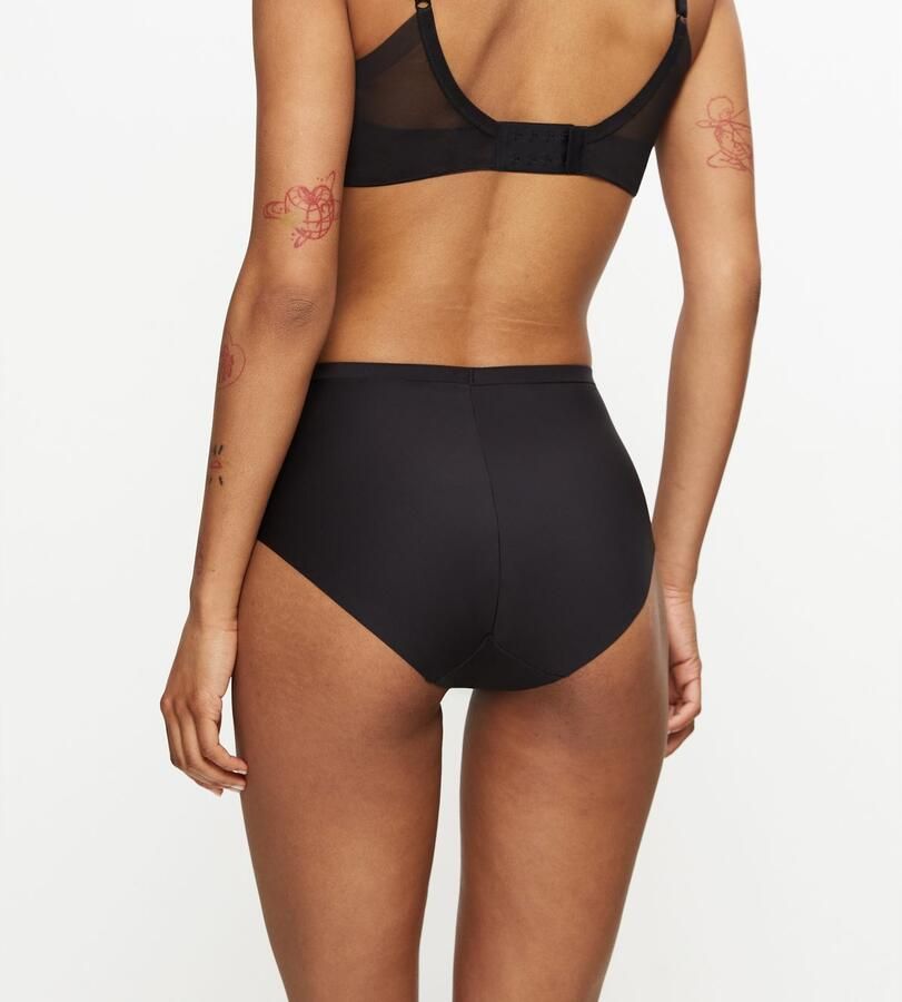 Triumph Shapingslip Shape Smart gladmakend en flatterend lichte stretch-stof