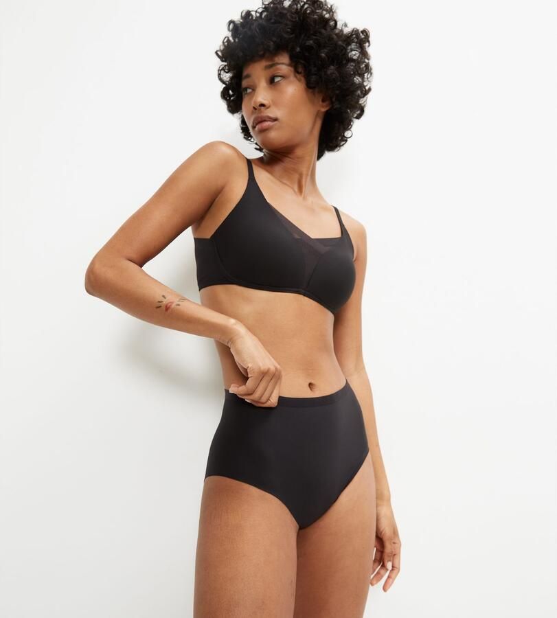 Triumph Shapingslip Shape Smart gladmakend en flatterend lichte stretch-stof - Foto 2