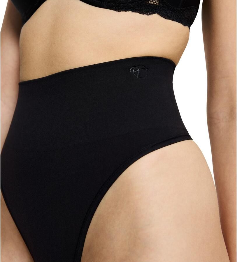 Triumph Shapingslip Soft Sculpt naadloos vormend lichte buikweg-effect hoge beenuitsnijding