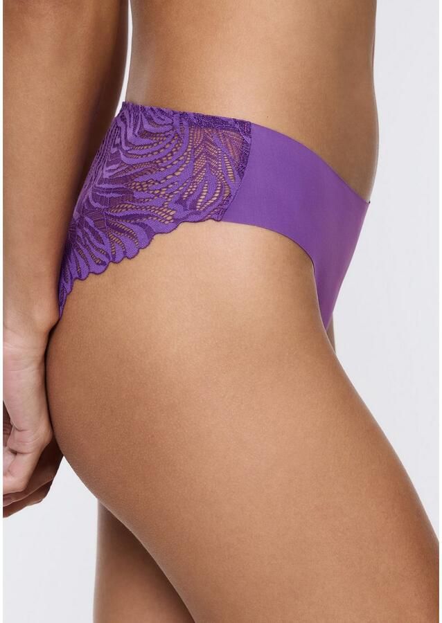 Triumph Tai slip Pretty Micro naadloos microvezel kant op de achterkant