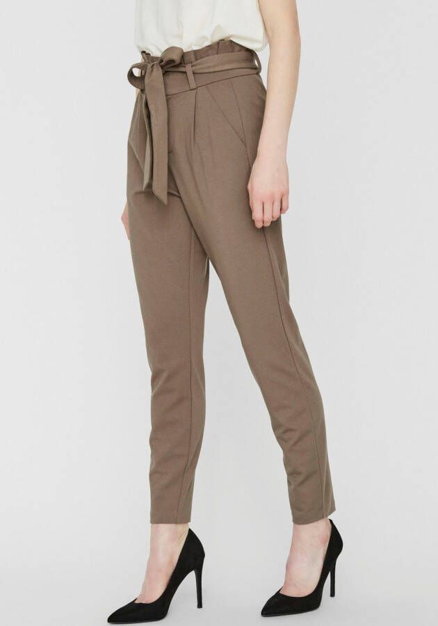 Vero Moda Tapered fit stoffen broek met strikceintuur model 'EVA'