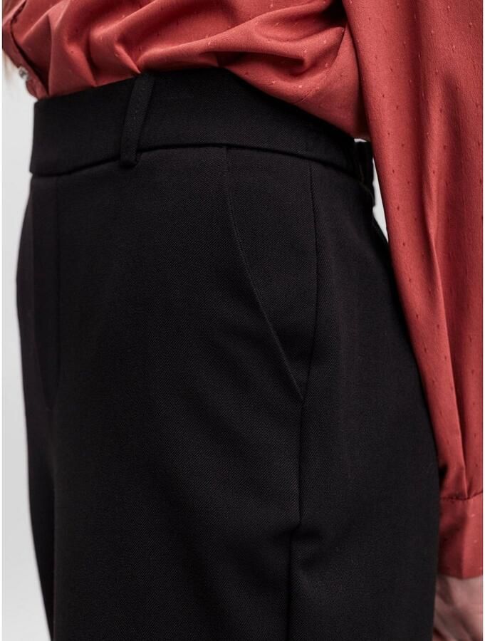 Vero Moda Stoffen broek met paspelzakken aan de achterkant model 'MAYA'