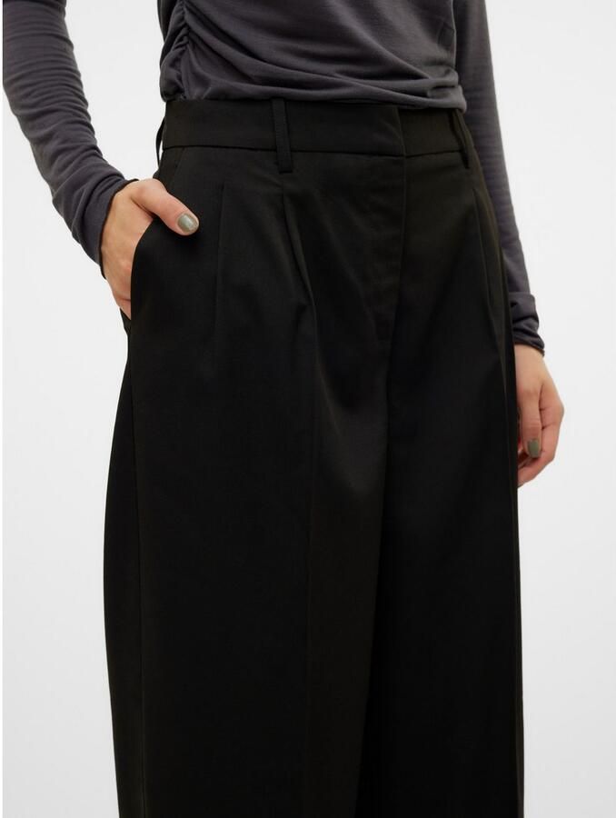 Vero Moda Loose fit stoffen broek met bandplooien model 'NILA'