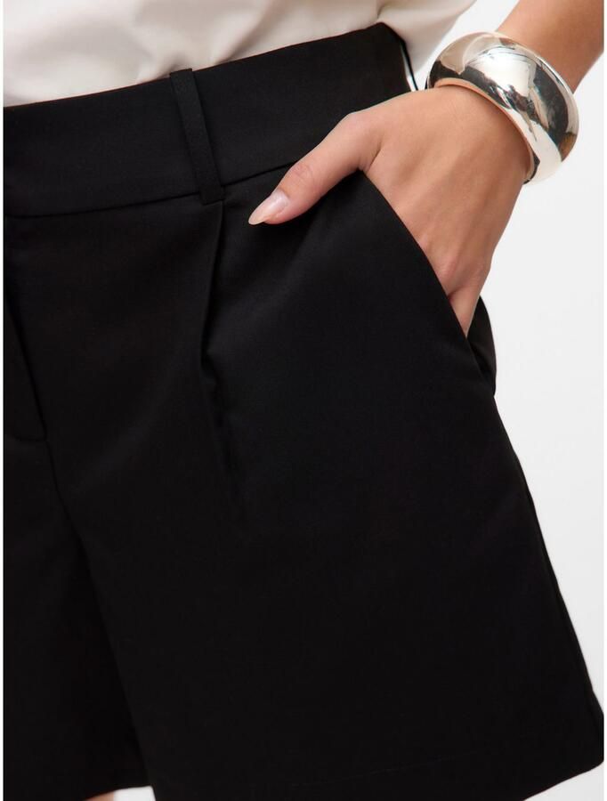 Vero Moda Relaxed fit korte broek met viscose model 'NILA'