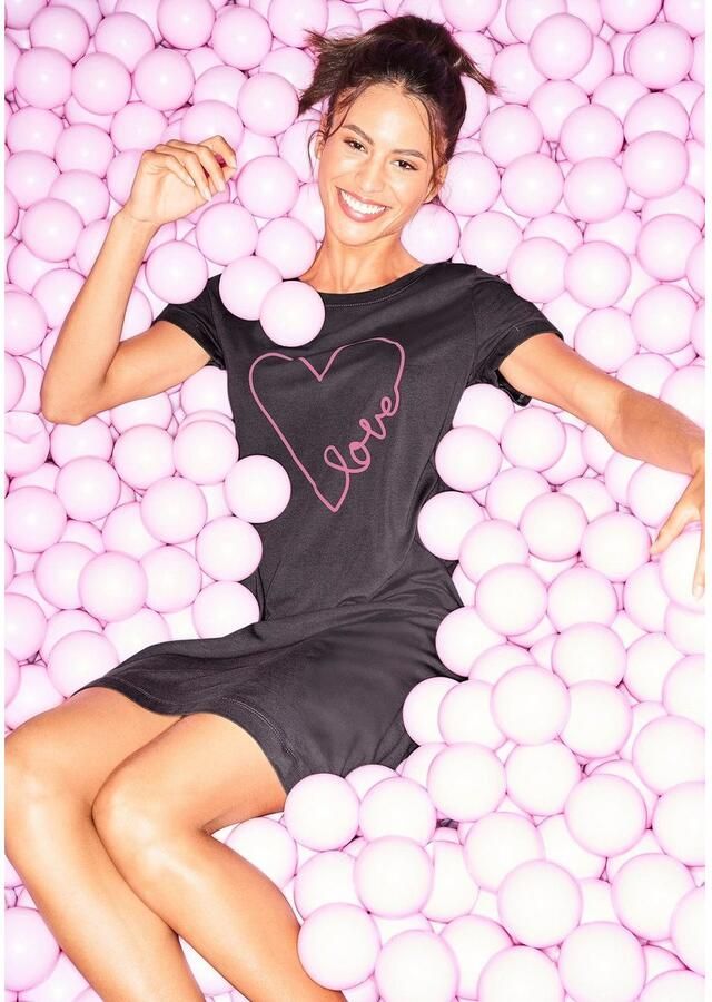 Vivance Dreams Big-shirt met hartjesprint