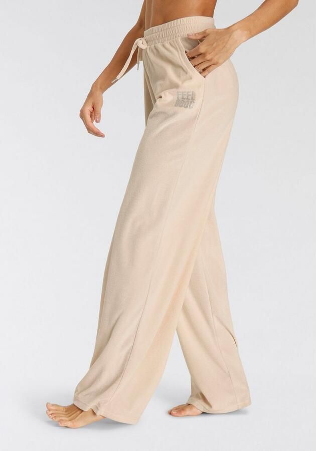 Vivance Nickybroek -Loungebroek met glanzend siersteentjes opschrift - Foto 5