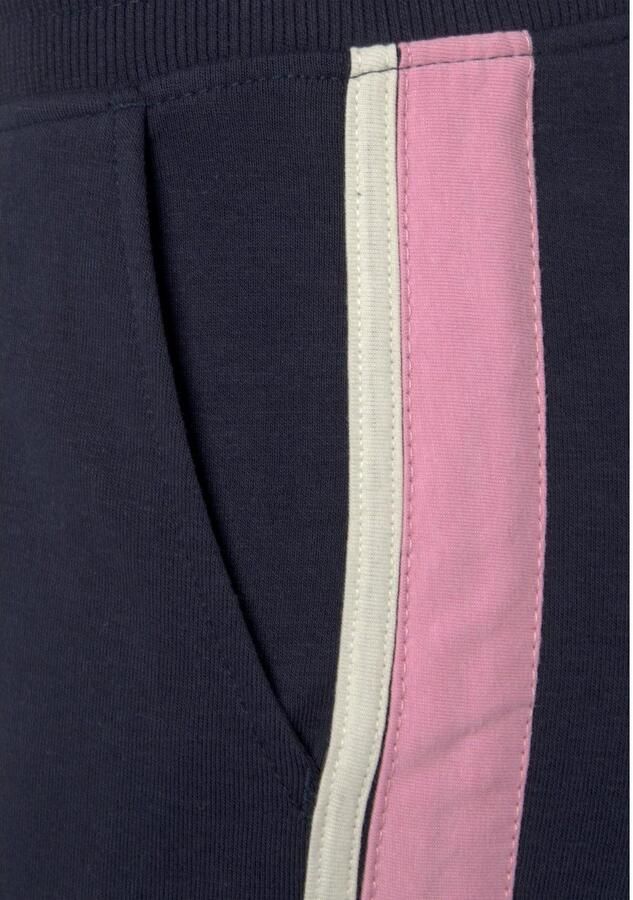 Vivance Sweatshort Korte broek met contrasterende accenten loungewear (1-delig) - Foto 4