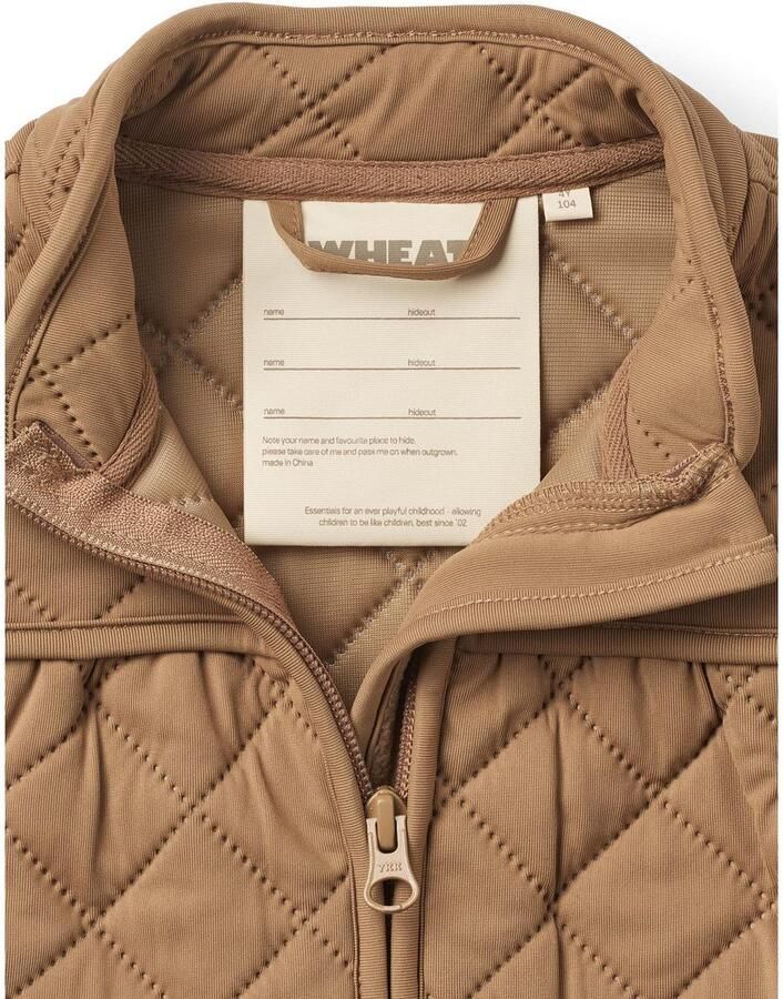 WHEAT Outdoorjack Tilde in subtiele a-lijn mouwboorden met praktische duimgaten