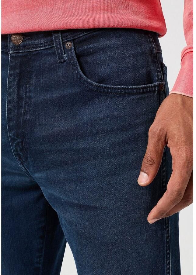 Wrangler 5-pocket jeans TEXAS SLIM FREE TO STRETCH Vrij om te rekken materiaal