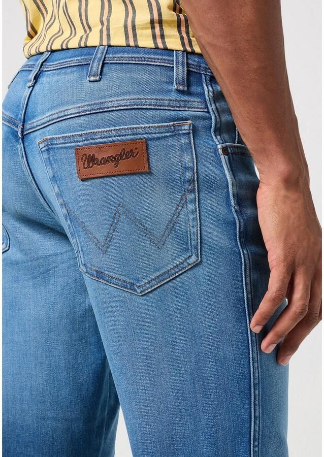 Wrangler Straight jeans TEXAS FREE TO STRETCH Vrij om te rekken materiaal