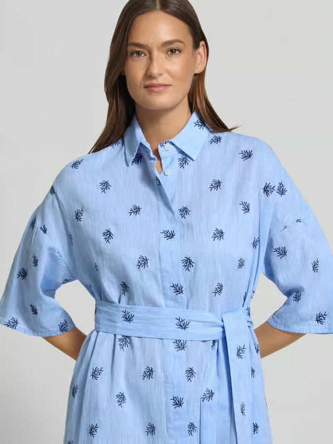 0039 italy Knelange overhemdjurk met Strikceintuur Model 'DERBY'