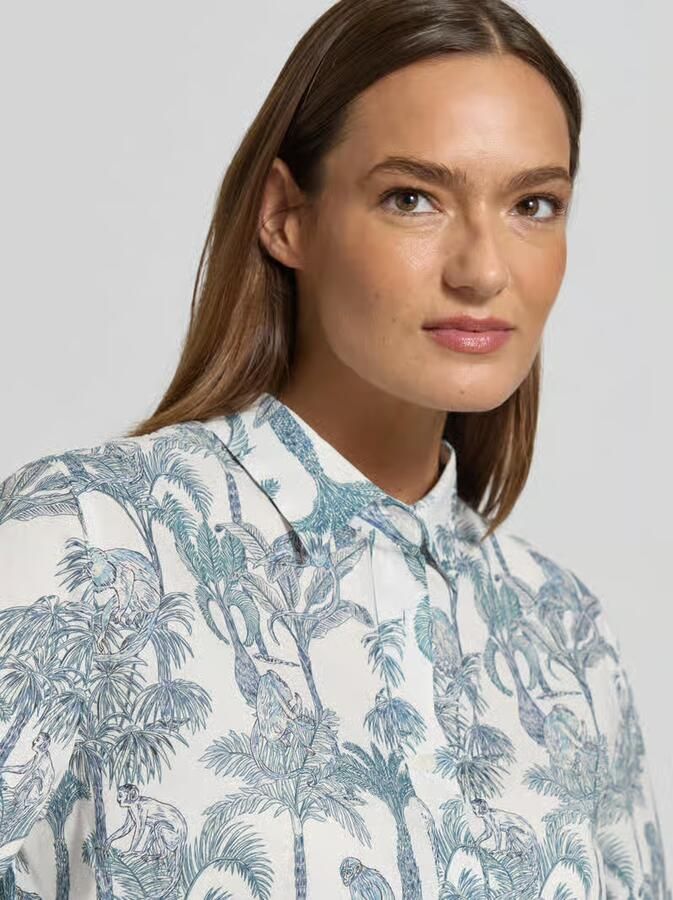 0039 italy Regular fit blouse in all-over look Model 'BEA'