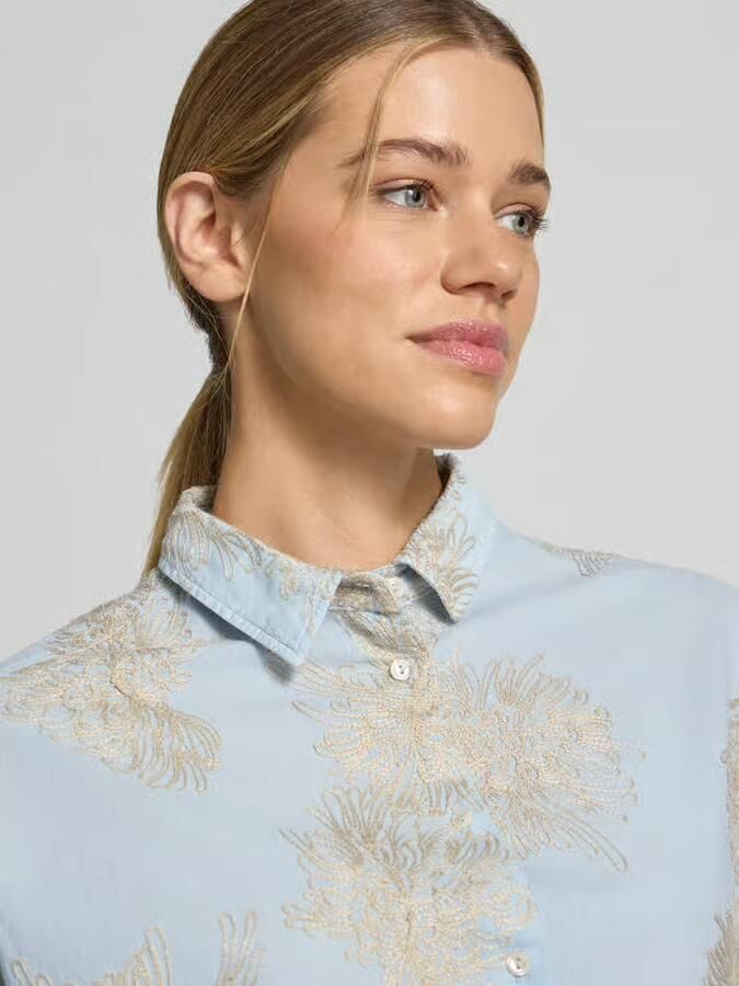 0039 italy regular fit blouse met stitchings model 'LUCY'