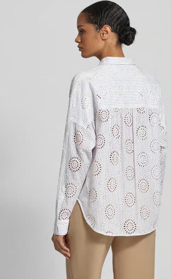 0039 italy Regular fit overhemdblouse met broderie anglaise model 'LUCY'