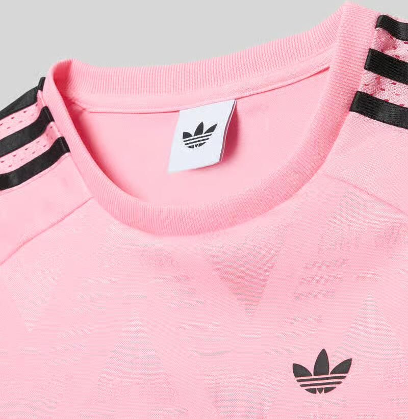 Adidas Originals boxy fit T-shirt met logodetail
