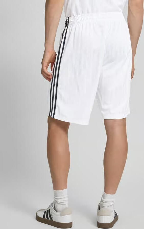 Adidas Originals Korte broek met labelstitching en steekzakken