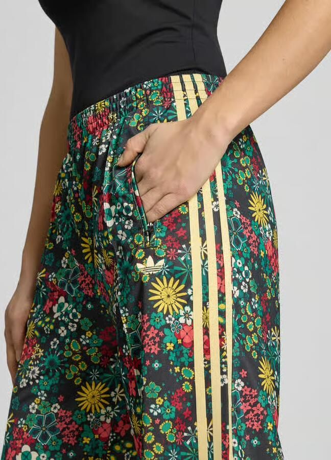 Adidas Originals Loose fit Sweatpants met all-over motief