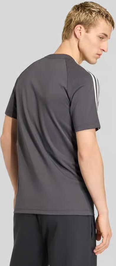 Adidas Originals regular fit T-shirt van katoenmix met DFB-applicatie