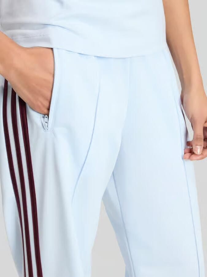 Adidas Originals regular fit trainingsbroek met logodetails