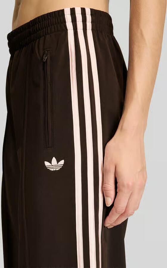 Adidas Originals regular fit trainingsbroek met logodetails