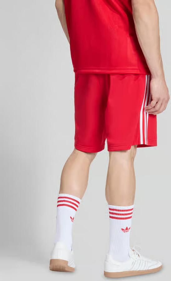 Adidas Originals regular fit trainingsshorts met logo-applicatie