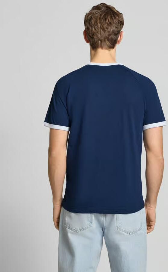 Adidas Originals regular fit T-shirt van puur katoen