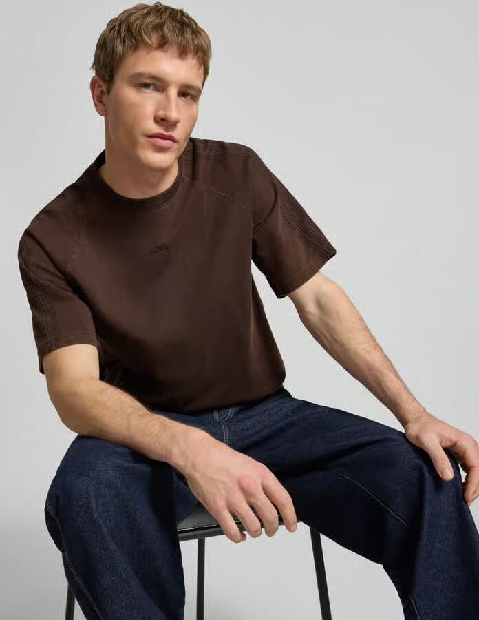 Adidas Originals T-shirt met ronde hals en labelstitching