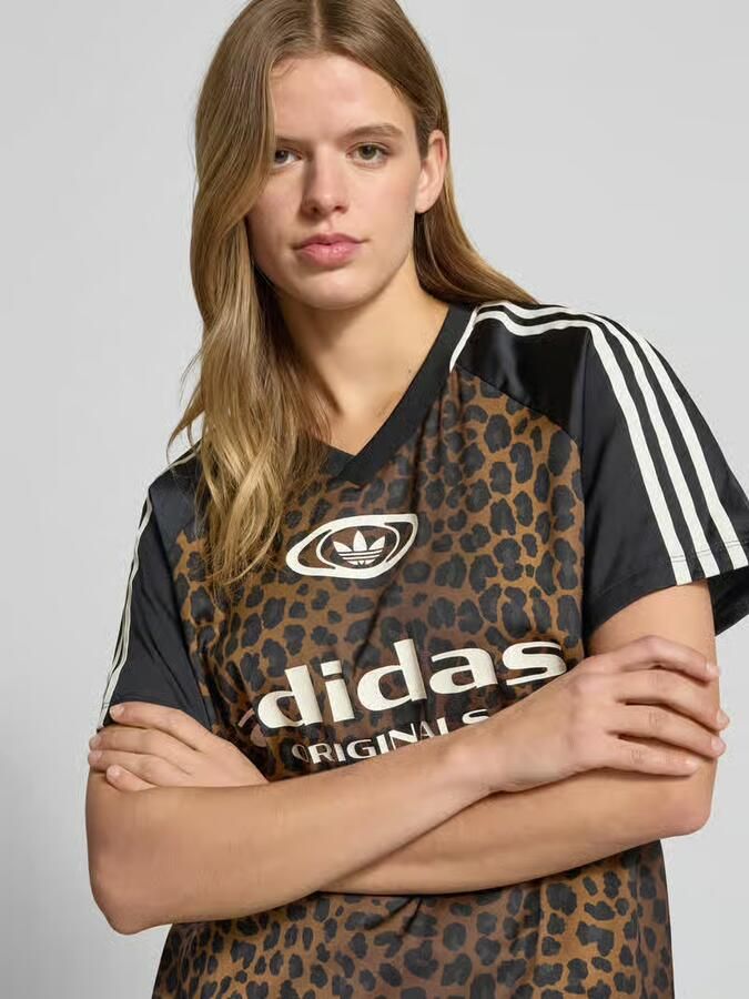 Adidas Originals Satin Football Jersey women Trainingspakken bruin Maat L Kleding