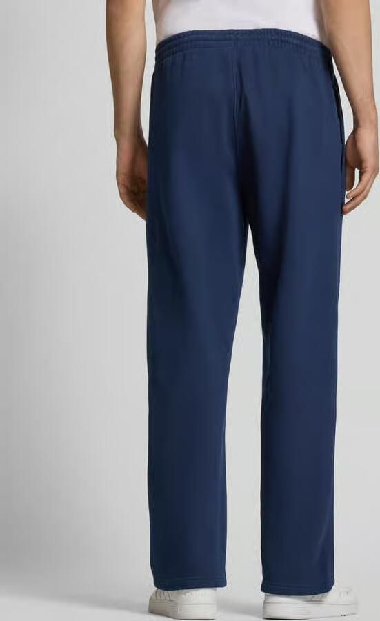 Adidas Originals Wide fit sweatpants met elastische band