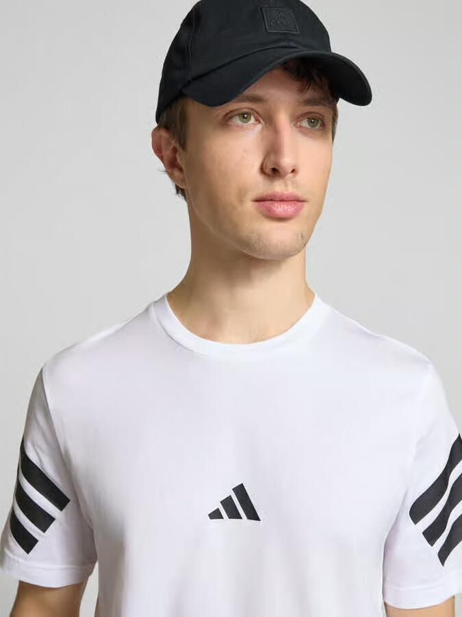 Adidas Sportswear regular fit T-shirt van puur katoen