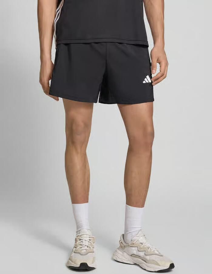 Adidas Training regular fit sportshorts met contraststrepen - Foto 3