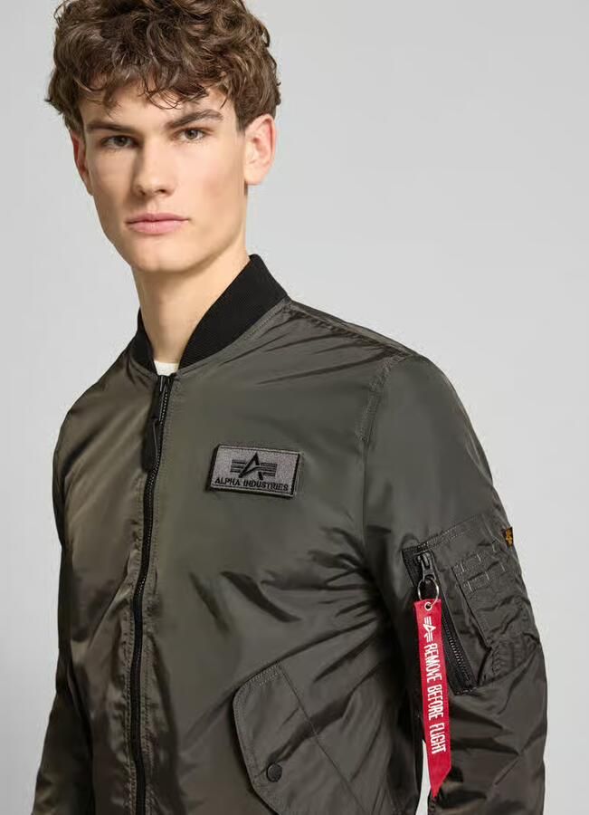 Alpha industries Bomberjack met labelpatch model 'MA-1 TTC' - Foto 2