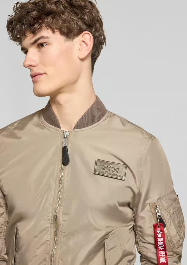Alpha industries Bomberjack met labelpatch model 'MA-1 TTC' - Foto 2