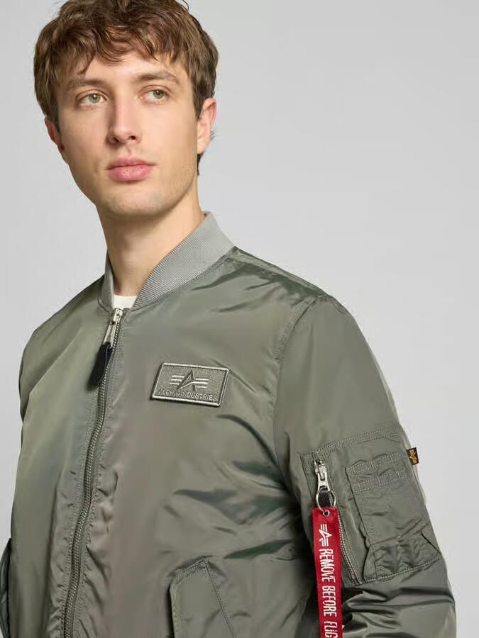 Alpha industries Bomberjack met labelpatch model 'MA-1 TTC' - Foto 2