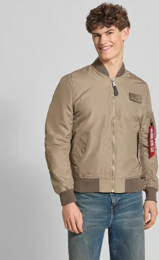 Alpha industries Bomberjack met labelpatch model 'MA-1 TTC' - Foto 3