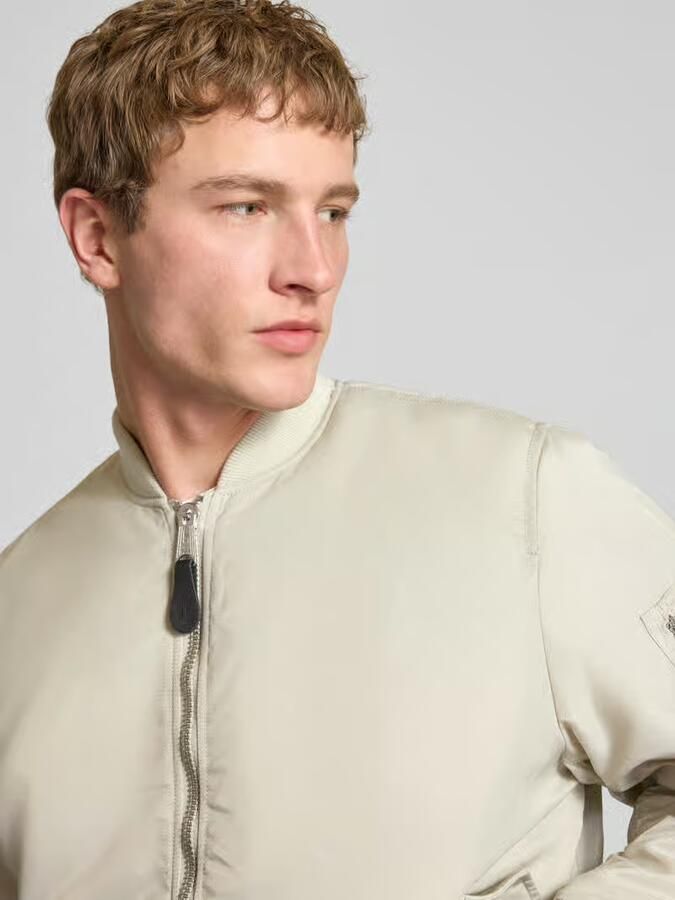 Alpha industries Regular fit bomberjack met opstaande kraag model 'Heritage'