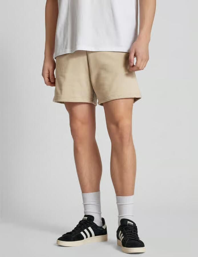 Alpha industries Regular fit sweatshorts met labelpatch model 'ALPHA ESSENTIALS' - Foto 2