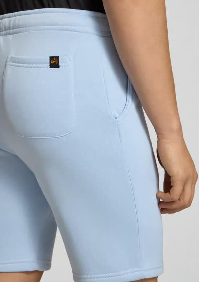 Alpha industries Short met steekzakken en logoprint