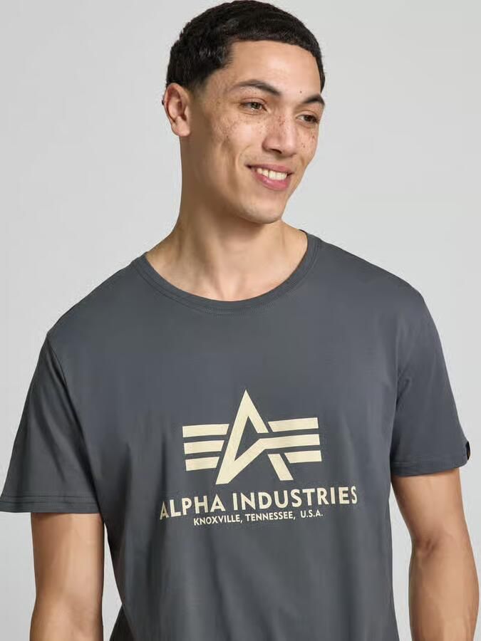 Alpha industries T-shirt met labeldetail model 'BASIC'