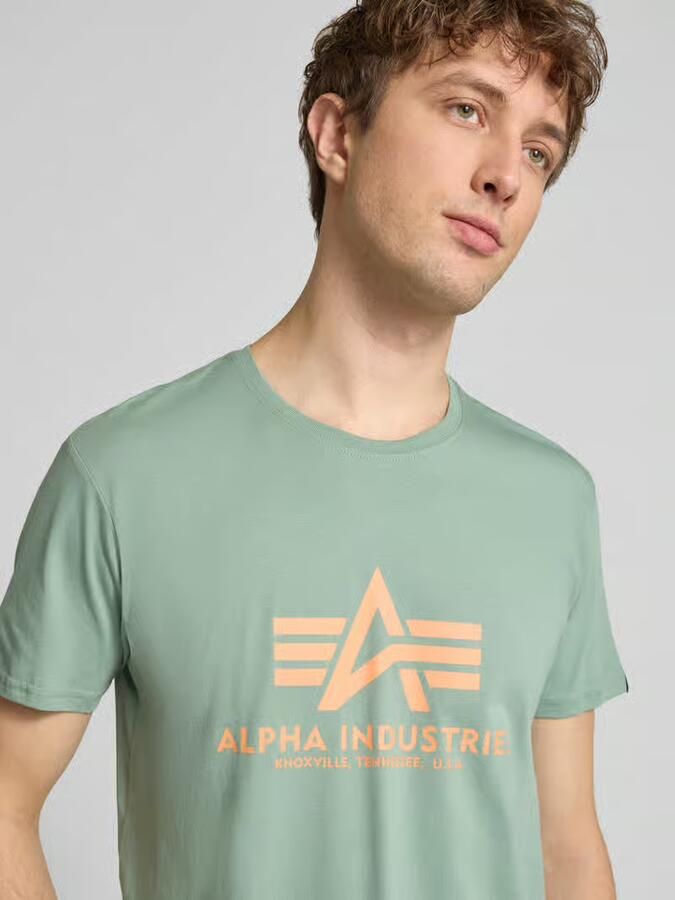 Alpha industries T-shirt met labeldetail model 'BASIC'