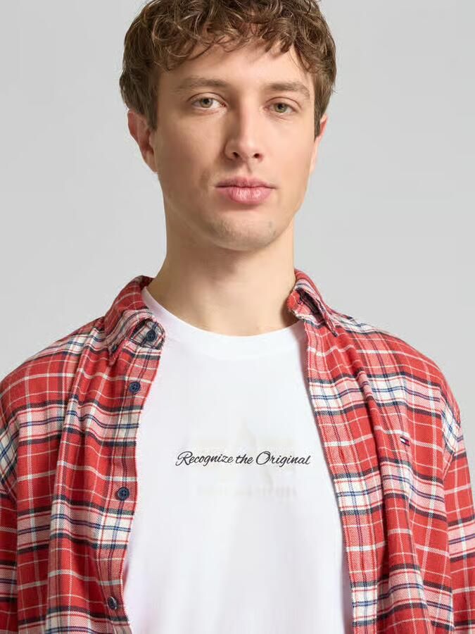 Alpha industries T-shirt met labeldetail model 'Foam'
