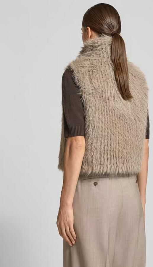 Amber & June Bodywarmer van imitatiebont met opstaande kraag - Foto 3