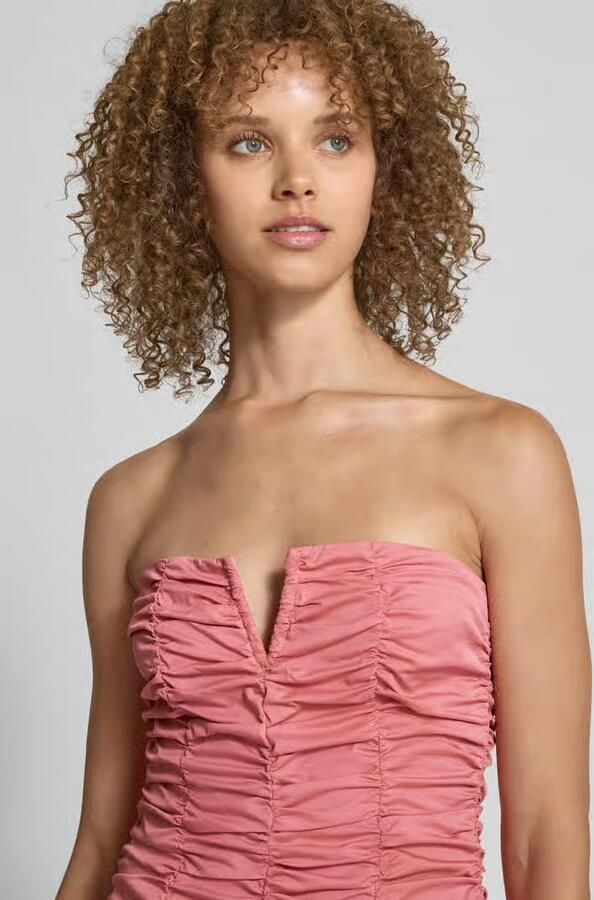 Amy Lynn Cocktailjurk met plooien model 'Shyla'
