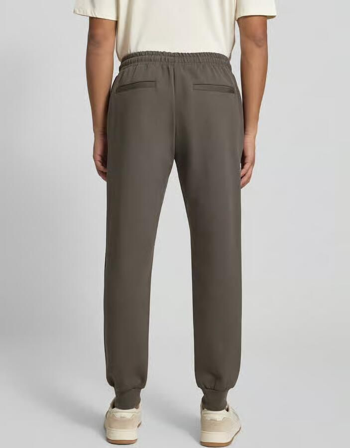 Antony Morato Slim fit sweatpants met tunnelkoord model 'Carrot'