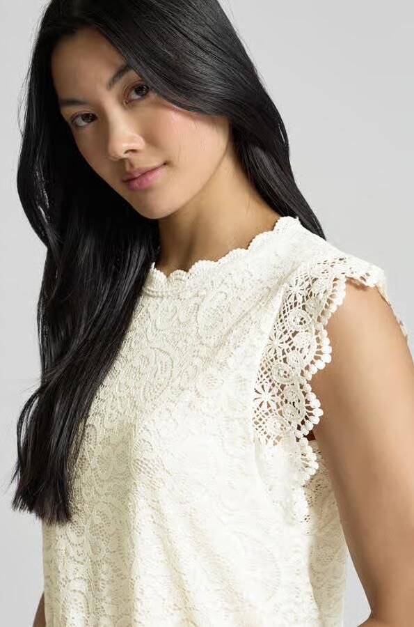 Apricot Blouse van gehaakt kant
