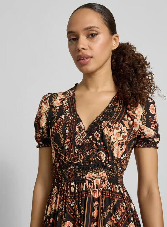 Apricot maxi-jurk van viscose met V-hals